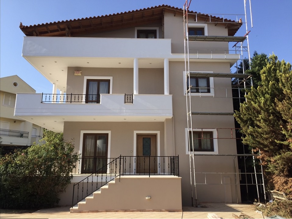 Ανακαίνιση βίλας στην Παλαιά Φώκαια